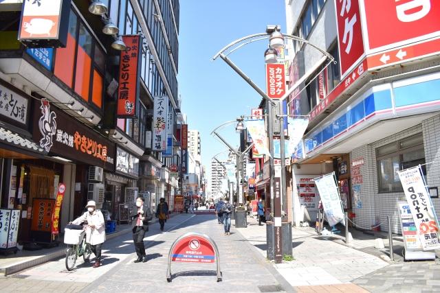 本厚木：厚木一番街商店街(フリー素材より)