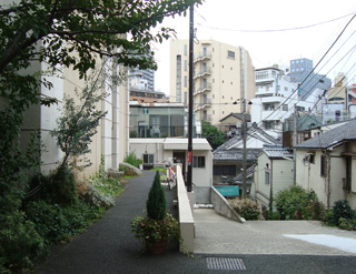 アグネスホテル　アンド　アパートメンツ東京裏手の神楽坂界隈