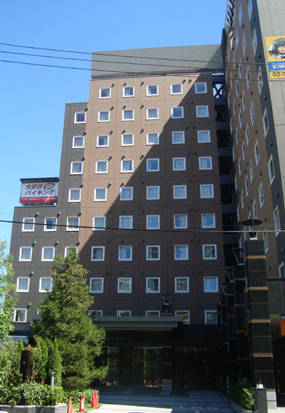 アパホテル＜潮見駅前＞正面外観