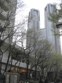 京王プラザホテルと都庁