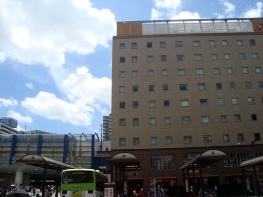 ホテルメッツ赤羽正面全景