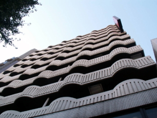 サットンプレイスホテルの外壁